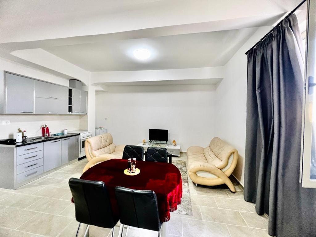 Kristian Apartments Berat Kültér fotó